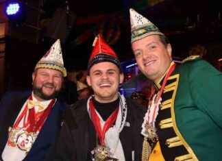 Blitzparty der Ehrengarde Düsseldorf beim Schumacher – Düsseldorf Aktuell blitzparty-der-ehrengarde-dsseldorf-beim-schumacher-dsseldorf-aktuell