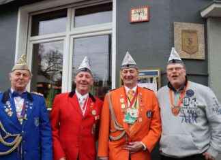 Fasching in Düsseldorf Friedrichstadt: Jeckes Biwak auf dem Försteplatz – Ddorf-Aktuell fasching-in-dsseldorf-friedrichstadt-jeckes-biwak-auf-dem-frsteplatz-ddorf-aktuell