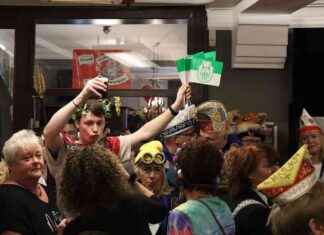 Karnevalsstart in Düsseldorf Eller: Jrön Wisse feiert jecken Auftakt karnevalsstart-in-dsseldorf-eller-jrn-wisse-feiert-jecken-auftakt