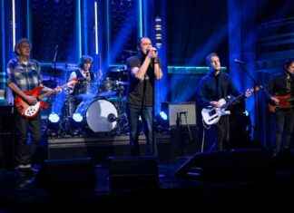 Michael Shannon und Jason Narducy covern R.E.M.’s Driver 8 auf Fallon michael-shannon-und-jason-narducy-covern-rems-driver-8-auf-fallon