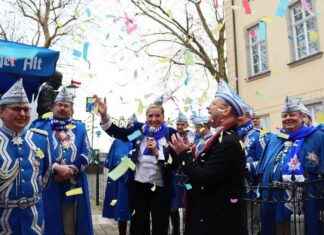 Prinzengarde Blau-Weiss feiert Geburtstag in Feldlager – Ddorf-Aktuell – Düsseldorf prinzengarde-blau-weiss-feiert-geburtstag-in-feldlager-ddorf-aktuell-dsseldorf