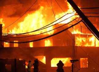 Prominente wie Billy Crystal und Mandy Moore verlieren ihre Häuser in den Bränden von Los Angeles prominente-wie-billy-crystal-und-mandy-moore-verlieren-ihre-huser-in-den-brnden-von-los-angeles