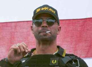 Trump erlaubt Festnahme von Migranten in Kirchen und Schulen +++ Prominente Rechtsradikale wieder freiFestnahme von Migranten in Kirchen und Schulen erlaubt: Rechtsradikale wieder frei trump-erlaubt-festnahme-von-migranten-in-kirchen-und-schulen-prominente-rechtsradikale-wieder-freifestnahme-von-migranten-in-kirchen-und-schulen-erlaubt-rechtsradikale-wieder-frei