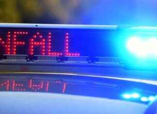 Unfall: Auto kollidiert mit Baum – Handy sendet automatischen Notruf unfall-auto-kollidiert-mit-baum-handy-sendet-automatischen-notruf