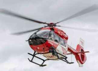 Unfall: Auto kracht auf Verkehrsinsel – Fahrer schwer verletzt unfall-auto-kracht-auf-verkehrsinsel-fahrer-schwer-verletzt