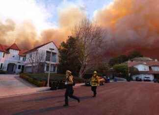 Waldbrand in Palisades breitet sich nach Osten aus, Todesopfer steigen auf 16 waldbrand-in-palisades-breitet-sich-nach-osten-aus-todesopfer-steigen-auf-16