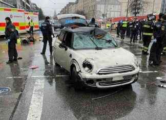 Auto fährt in Demozug in Maxvorstadt: Kinder unter den Opfern auto-fhrt-in-demozug-in-maxvorstadt-kinder-unter-den-opfern
