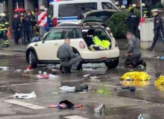Auto fährt in Demozug in München: Mehrere Verletzte bei Unfall auto-fhrt-in-demozug-in-mnchen-mehrere-verletzte-bei-unfall