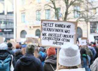 Demonstration in Düsseldorf gegen Merz und CDU: Aktuelle News – Ddorf-Aktuell demonstration-in-dsseldorf-gegen-merz-und-cdu-aktuelle-news-ddorf-aktuell