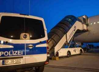 Erster Charterflug: NRW schiebt Flüchtlinge nach Bulgarien ab – Aktuelle Infos erster-charterflug-nrw-schiebt-flchtlinge-nach-bulgarien-ab-aktuelle-nfos