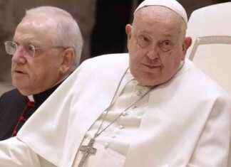 gesundheitsupdate-papst-franziskus-zustand-leicht-verbessert