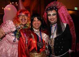 Karneval in Düsseldorf: Prinz erhält 300 „Hupen“ und Konfetti bei KG Regenbogen – Ddorf-Aktuell karneval-in-dsseldorf-prinz-erhlt-300-hupen-und-konfetti-bei-kg-regenbogen-ddorf-aktuell