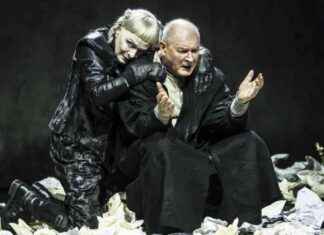König Lear im Düsseldorfer Schauspielhaus: Reich der Finsternis – Düsseldorf Aktuell knig-lear-im-dsseldorfer-schauspielhaus-reich-der-finsternis-dsseldorf-aktuell
