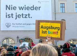 Massenprotest gegen Rechtsextremismus in Augsburg massenprotest-gegen-rechtsextremismus-in-augsburg