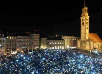 Menschlichkeit und Demokratie: Augsburg demonstriert gegen Hass menschlichkeit-und-demokratie-augsburg-demonstriert-gegen-hass