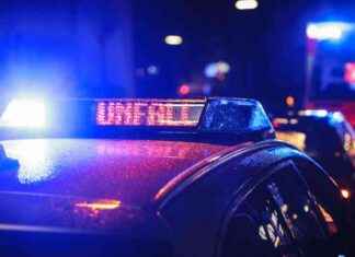 Schwerer Verkehrsunfall: Fahrer eingeklemmt und schwer verletzt am Carlsplatz schwerer-verkehrsunfall-fahrer-eingeklemmt-und-schwer-verletzt-am-carlsplatz