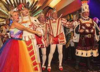 Sitzungsparty der KG Regenbogen in Düsseldorf mit Überraschungsgästen – Ddorf-Aktuell sitzungsparty-der-kg-regenbogen-in-dsseldorf-mit-berraschungsgsten-ddorf-aktuell