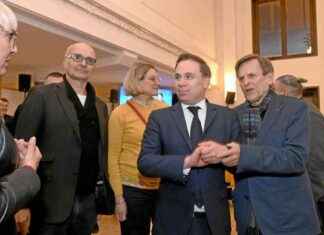 Streit auf Wahlparty: Zynische Gratulation sorgt für Ärger streit-auf-wahlparty-zynische-gratulation-sorgt-fr-rger