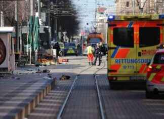 Auto fährt in Menschenmenge: Zwei Tote – Verdächtiger festgenommen auto-fhrt-in-menschenmenge-zwei-tote-verdchtiger-festgenommen