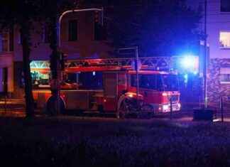 Brand im Autobahntunnel am Düsseldorfer Flughafen: Bus in Flammen! brand-im-autobahntunnel-am-dsseldorfer-flughafen-bus-in-flammen