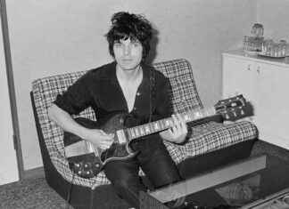 Der verstorbene Gitarrist Brian James von The Damned: Roh, schnell, ranzig der-verstorbene-gitarrist-brian-james-von-the-damned-roh-schnell-ranzig