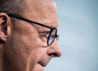 Die AfD lauert, während Merz’ Schulden-Schwenk die Grünen mächtig macht die-afd-lauert-whrend-merz-schulden-schwenk-die-grnen-mchtig-macht