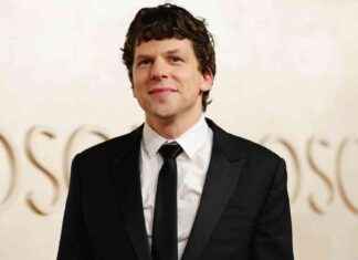 Jesse Eisenberg erhält polnische Staatsbürgerschaft nach ‘Wiederverbindung’ mit Familienwurzeln für ‘Ein echter Schmerz’ jesse-eisenberg-erhlt-polnische-staatsbrgerschaft-nach-wiederverbindung-mit-familienwurzeln-fr-ein-echter-schmerz