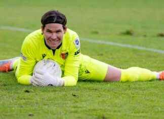 Marwin Hitz lobt Dahmen als passenden Torwart für den FCA marwin-hitz-lobt-dahmen-als-passenden-torwart-fr-den-fca