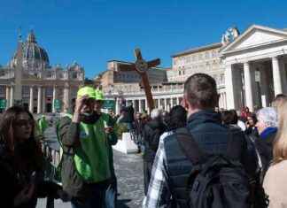 Papst Franziskus erhält erneut Sauerstoff: Besorgnis über Gesundheitszustand papst-franziskus-erhlt-erneut-sauerstoff-besorgnis-ber-gesundheitszustand