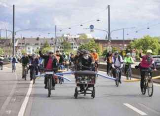 ADFC-Sternfahrt Düsseldorf: 3000 Radfahrende erobern Rheinufer-Tunnel adfc-sternfahrt-dsseldorf-3000-radfahrende-erobern-rheinufer-tunnel