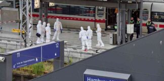 frau-mit-messer-auf-vollem-bahnsteig-ein-normaler-freitagabend