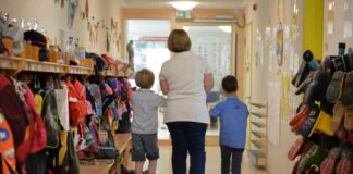 herausforderungen-im-kita-alltag-erzieherinnen-berichten-von-belastungen