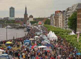 Japan-Tag Düsseldorf: 380.000 Besucher trotz schlechtem Wetter japan-tag-dsseldorf-380000-besucher-trotz-schlechtem-wetter