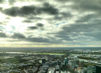 Hans Im Glück – Düsseldorf Kö-Bogen II: Entdecken Sie Genuss Pur!