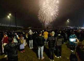 Spektakuläres Feuerwerk über dem Rhein: Das Japan-Tag Finale in Düsseldorf spektakulres-feuerwerk-ber-dem-rhein-das-japan-tag-finale-in-dsseldorf