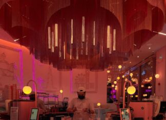 El&n London: Entdecke Die Einzigartige Eckhaus Düsseldorf Atmosphäre