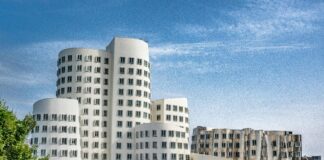 Düsseldorf A Und O Hostel: Entdecken Sie Den Perfekten Aufenthalt!