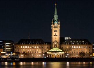 Entdecken Sie Düsseldorf bei Nacht – Kunst, Kultur und Magie