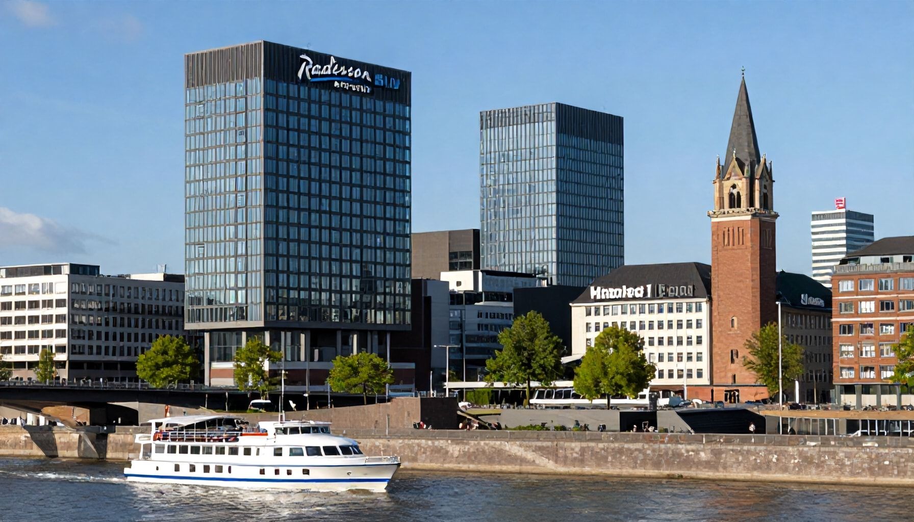 So genießen Sie Düsseldorf wie ein Local – Tipps vom Radisson Blu Media Harbour*