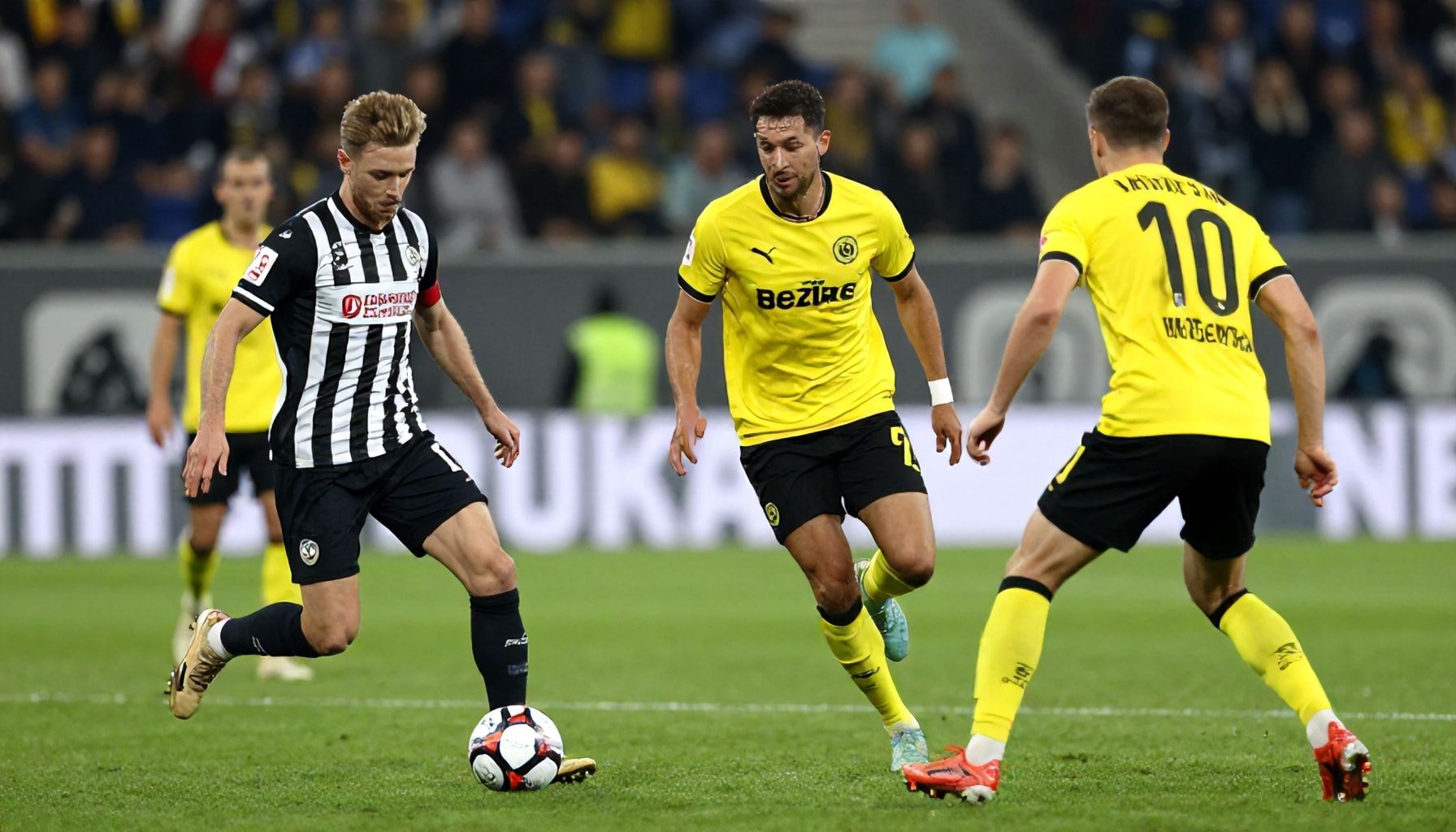 Wie 1. FC Kaiserslautern Fortuna Düsseldorf mit cleverer Taktik besiegen kann*