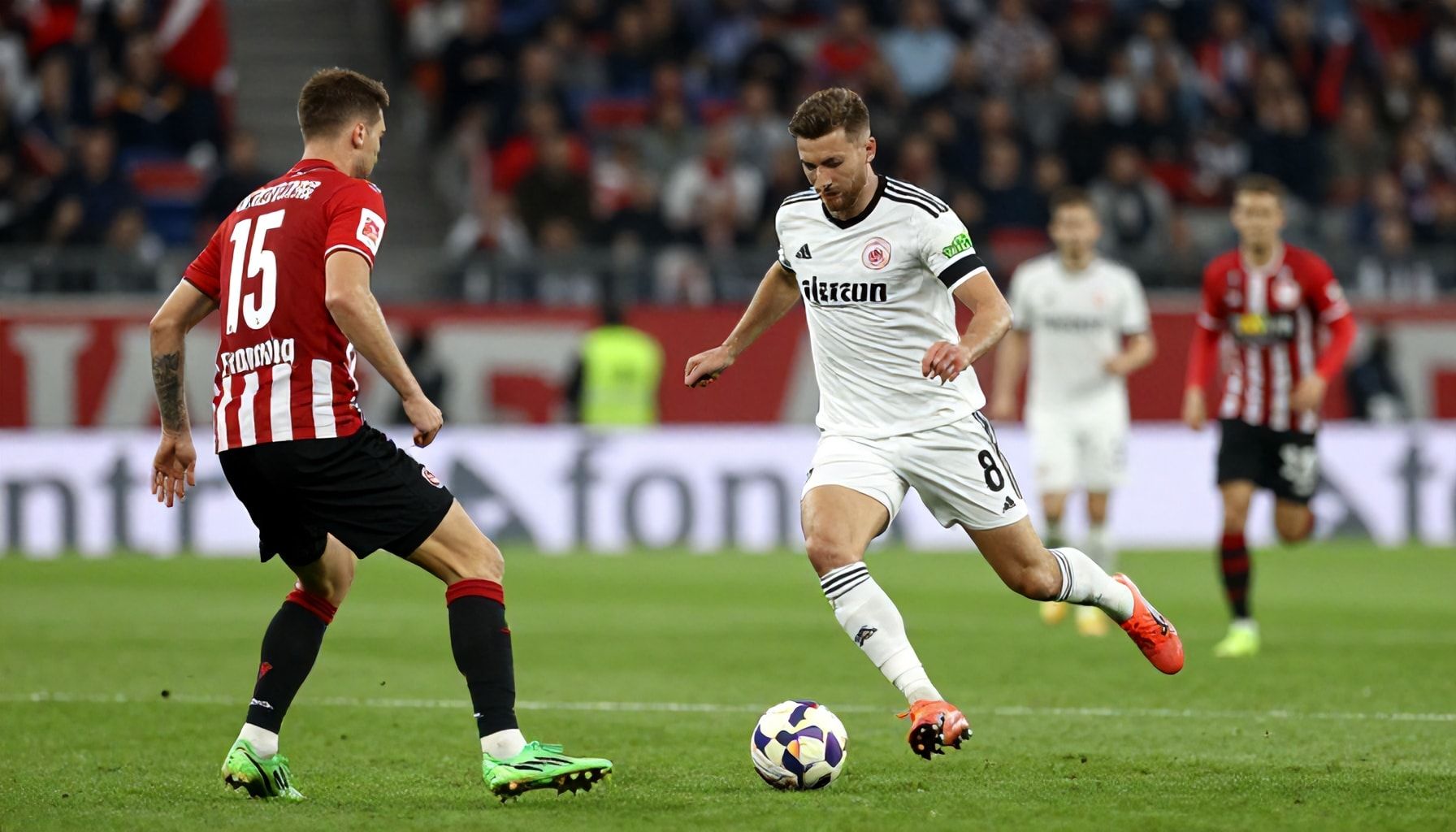 Wie Fortuna Düsseldorf Jahn Regensburg mit taktischer Disziplin ausspielen kann*