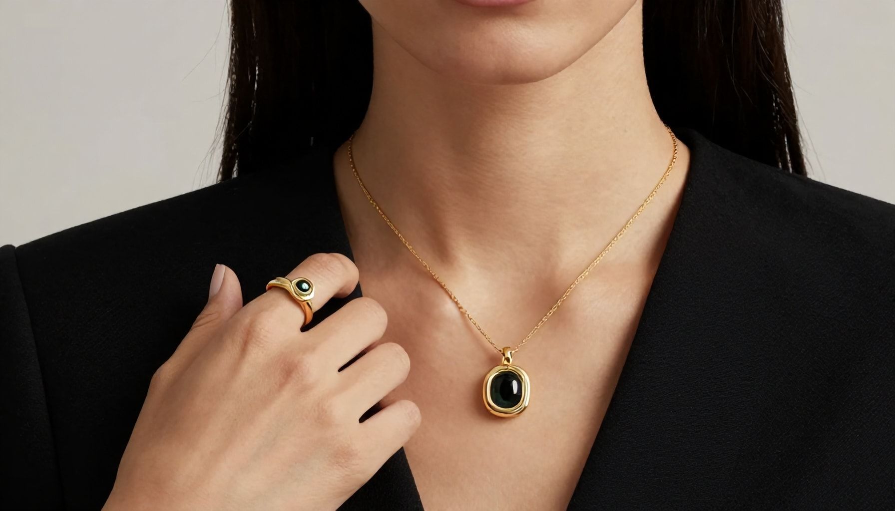 Wie Ruby Luna Düsseldorf zeitlose Juwelen mit modernem Charme kreiert*